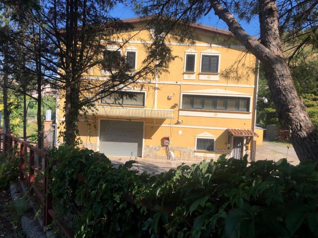 Mare O Montagna Apartamento Cosenza Exterior foto
