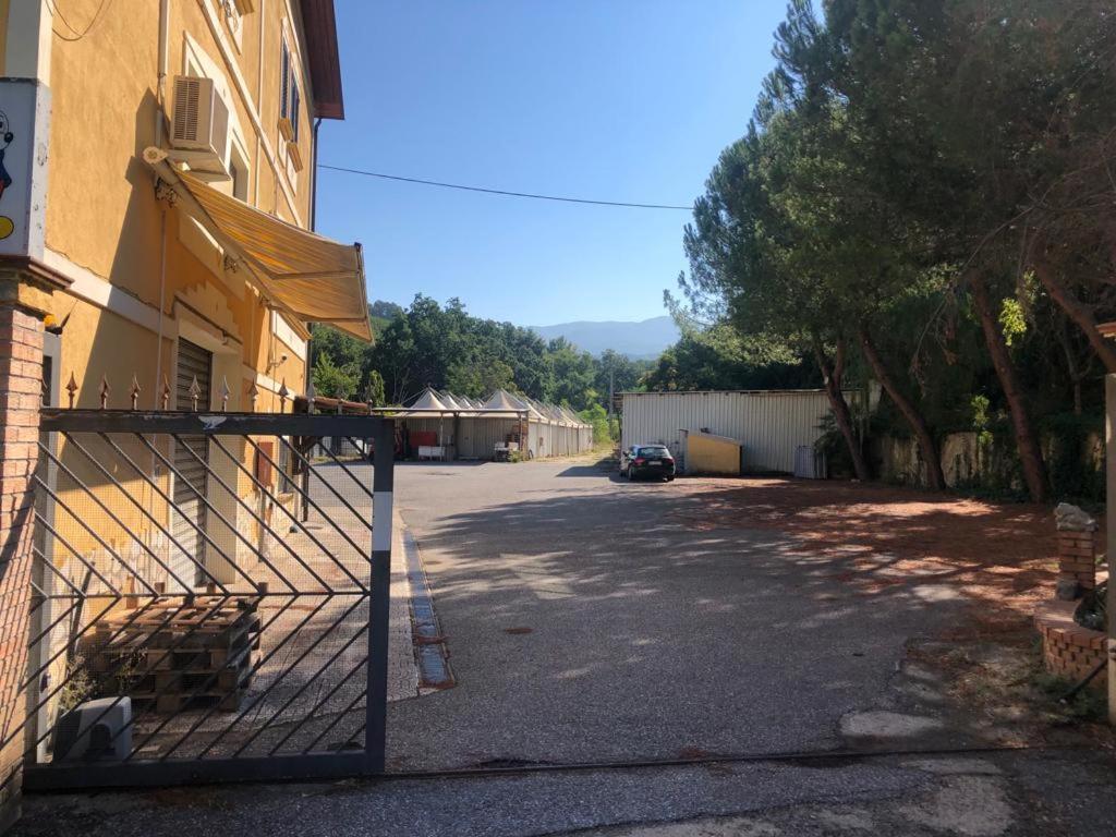 Mare O Montagna Apartamento Cosenza Exterior foto